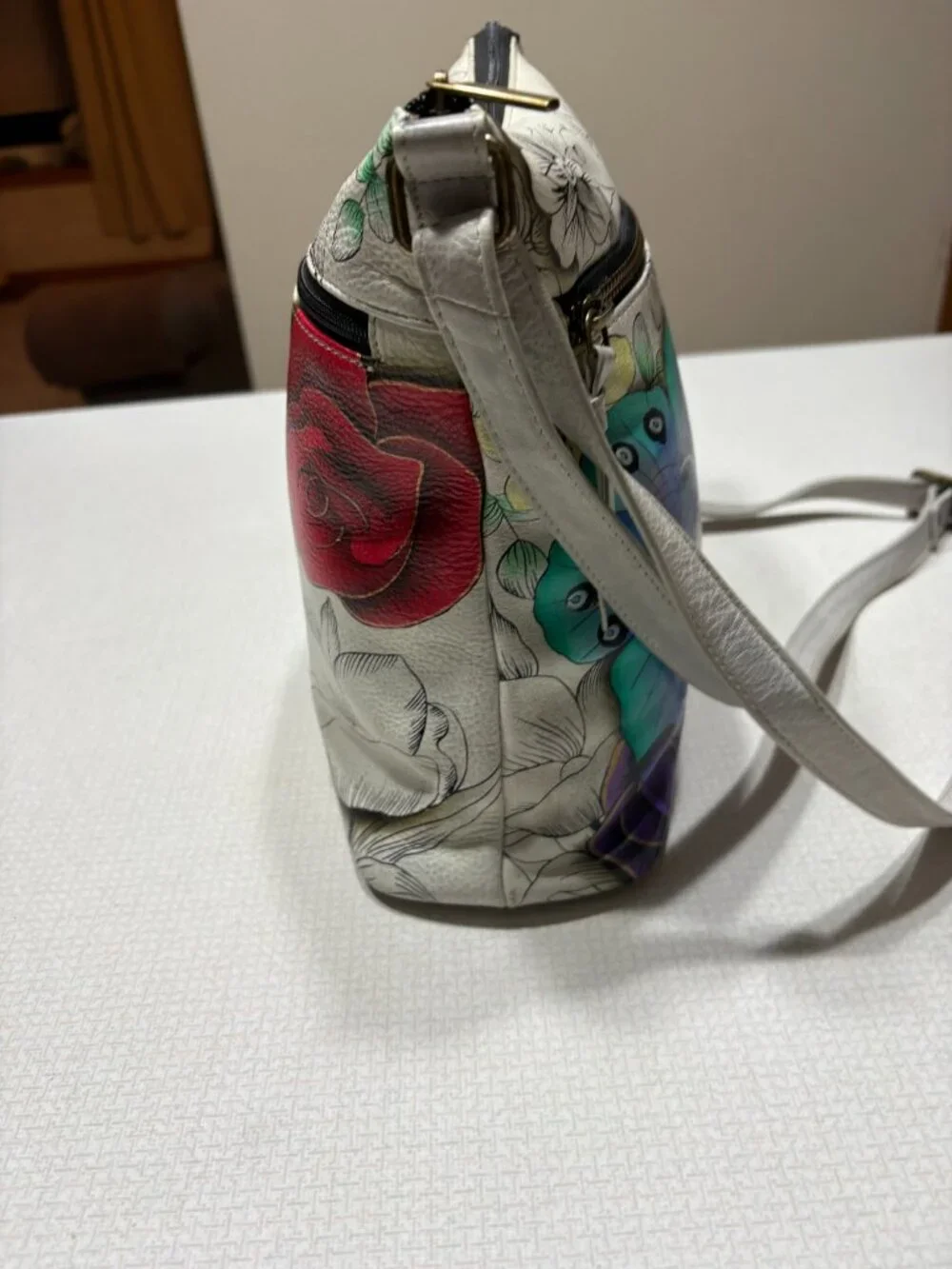 Preowned Anna by Anuschka Shoulder/Crossbody Bag in Good Condition